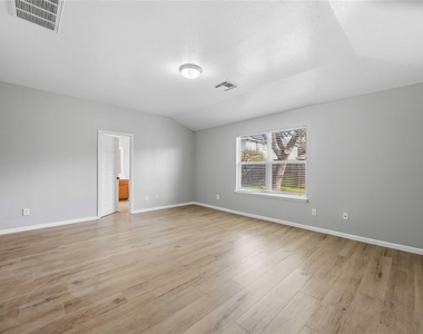11609 Spill Creek Drive - Photo Thumbnail 9