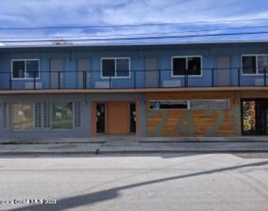 2421 Stone Street - Photo Thumbnail 3
