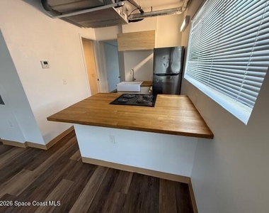 2421 Stone Street - Photo Thumbnail 8