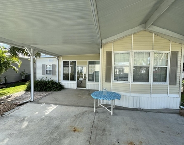 113 Sunset Drive - Photo Thumbnail 2
