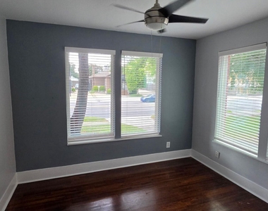 1207 W Gray Street - Photo Thumbnail 8