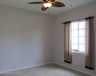 986 Fostoria Drive - Photo Thumbnail 14