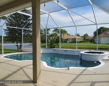 986 Fostoria Drive - Photo Thumbnail 27