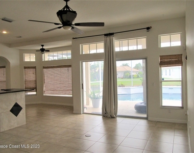 986 Fostoria Drive - Photo Thumbnail 1