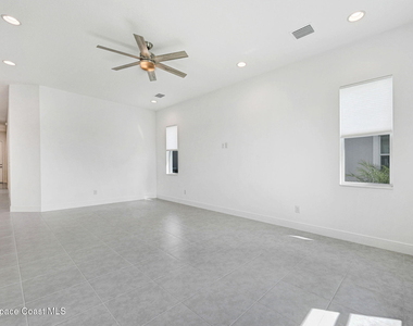 2988 Pangea Circle - Photo Thumbnail 24