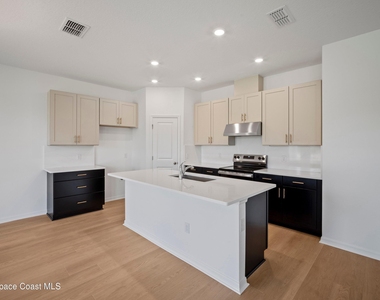 4374 Masthead Avenue - Photo Thumbnail 8
