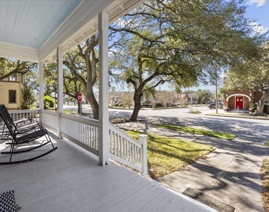 1724 33rd Street - Photo Thumbnail 1