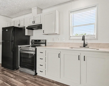25024 Twin Oaks Drive - Photo Thumbnail 4