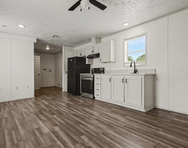 25024 Twin Oaks Drive - Photo Thumbnail 3