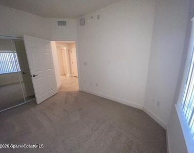 807 Mystic Drive - Photo Thumbnail 10