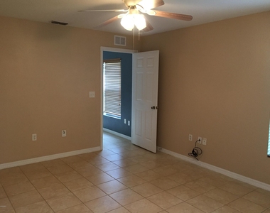 1034 Glencove Avenue Nw - Photo Thumbnail 6