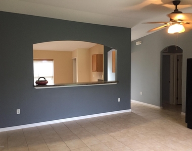 1034 Glencove Avenue Nw - Photo Thumbnail 5