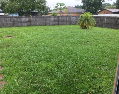 1034 Glencove Avenue Nw - Photo Thumbnail 14