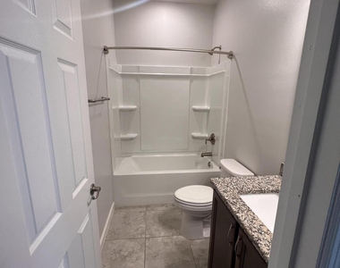 3517 Rixford Way Se - Photo Thumbnail 11