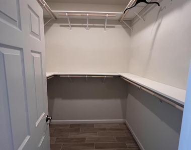 3517 Rixford Way Se - Photo Thumbnail 6