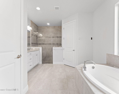 7440 Jazero Place - Photo Thumbnail 14