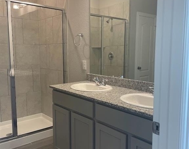 7443 French Quarter Court - Photo Thumbnail 7