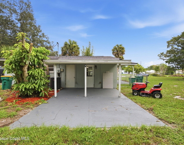 2267 Robinhood Drive - Photo Thumbnail 16
