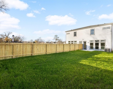 5502 Pershing Street Unit A - Photo Thumbnail 28