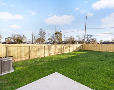 5502 Pershing Street Unit A - Photo Thumbnail 25