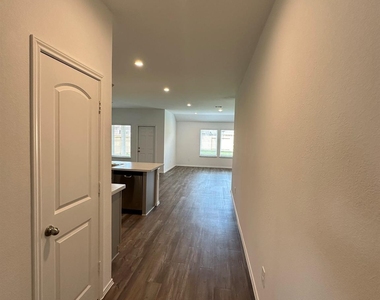 16962 Twisted Seagrass Lane - Photo Thumbnail 6