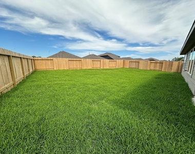 16962 Twisted Seagrass Lane - Photo Thumbnail 24