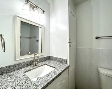 947 Grand Junction Drive - Photo Thumbnail 17