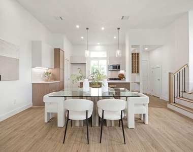 1713 Mary Street - Photo Thumbnail 2