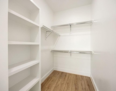 1713 Mary Street - Photo Thumbnail 23