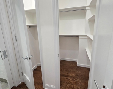 West 68 Street - Photo Thumbnail 9