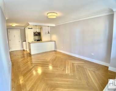 West 97th Street - Photo Thumbnail 2