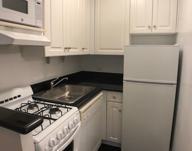 East 84 Street - Photo Thumbnail 1