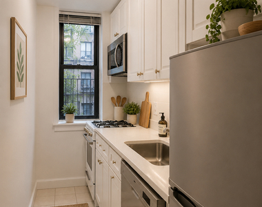 East 81st Street - Photo Thumbnail 1
