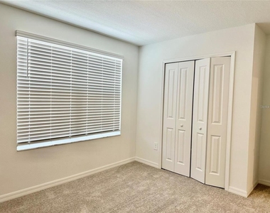 17606 Happytrails Street - Photo Thumbnail 21