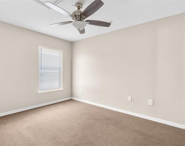 3220 Bellericay Lane - Photo Thumbnail 11