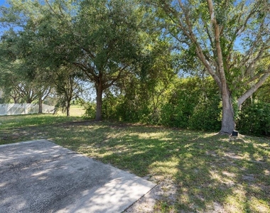 3220 Bellericay Lane - Photo Thumbnail 23