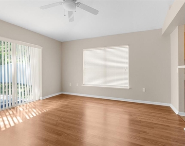 3220 Bellericay Lane - Photo Thumbnail 7