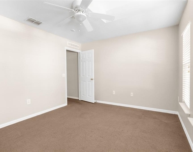 3220 Bellericay Lane - Photo Thumbnail 10
