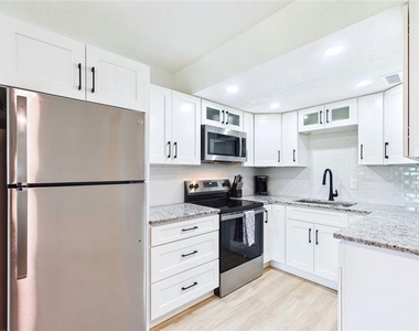 3789 46th Avenue S - Photo Thumbnail 4