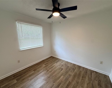 227 W Wisconsin Avenue - Photo Thumbnail 11