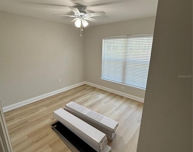 2060 Everest Street - Photo Thumbnail 9