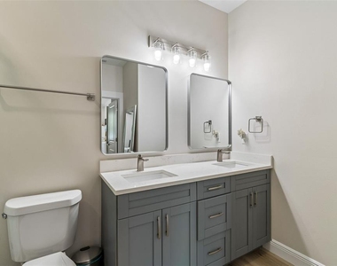 1901 W Cluster Avenue - Photo Thumbnail 34