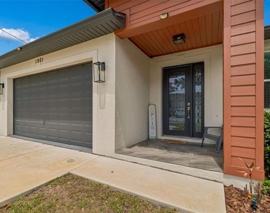 1901 W Cluster Avenue - Photo Thumbnail 5