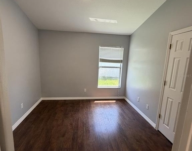 3035 Buckeye Pointe Drive - Photo Thumbnail 6
