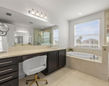 3541 Great Banyan Way - Photo Thumbnail 22