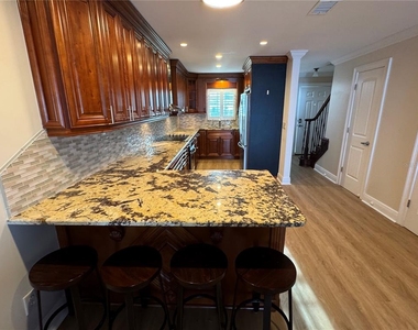 4974 Coquina Key Drive Se - Photo Thumbnail 5