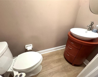4974 Coquina Key Drive Se - Photo Thumbnail 17