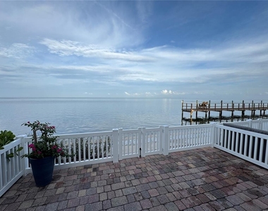 4974 Coquina Key Drive Se - Photo Thumbnail 25