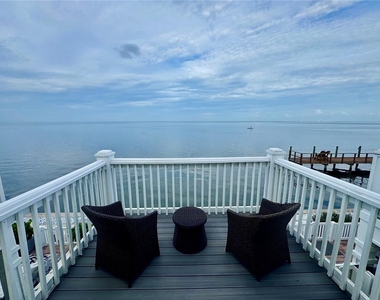4974 Coquina Key Drive Se - Photo Thumbnail 23