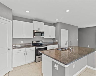 16671 Kingman Reef Street - Photo Thumbnail 12